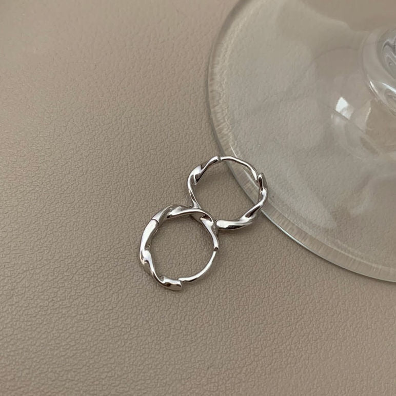 2025 Korean New Simple Temperament Circle Pearl Earrings Fashion Small Versatile Earrings  Jewelry